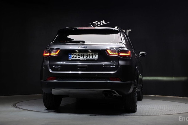 2022 Jeep Compass с пробегом 40 287 км