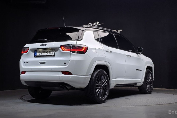 2022 Jeep Compass с пробегом 24 342 км