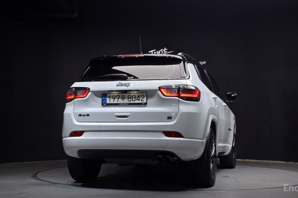 2022 Jeep Compass с пробегом 24 342 км