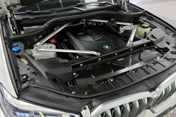 2022 BMW X6 с пробегом 129 012 км