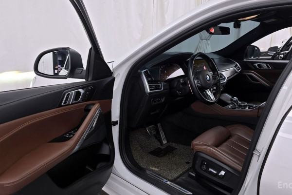 2022 BMW X6 с пробегом 129 012 км