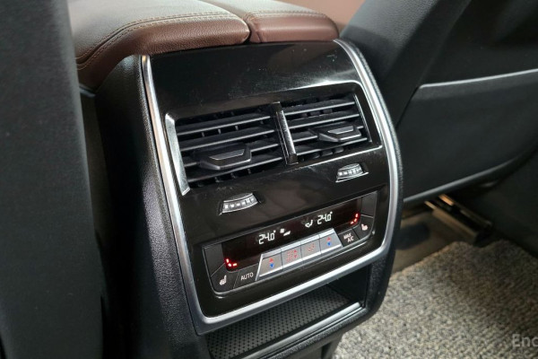 2022 BMW X6 с пробегом 129 012 км