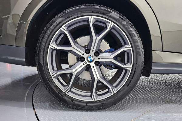 2022 BMW X6 с пробегом 77 910 км