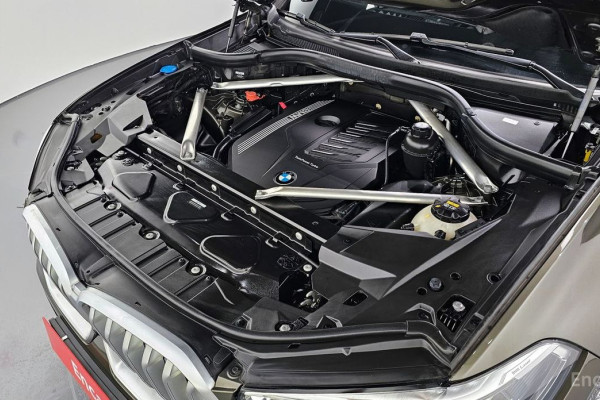 2022 BMW X6 с пробегом 77 910 км