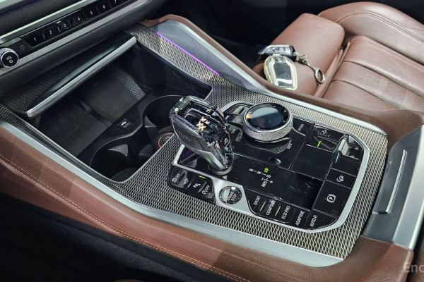 2022 BMW X6 с пробегом 77 910 км