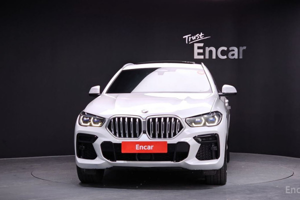 2022 BMW X6 с пробегом 92 393 км