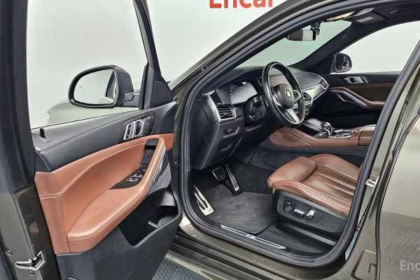 2022 BMW X6 с пробегом 77 910 км