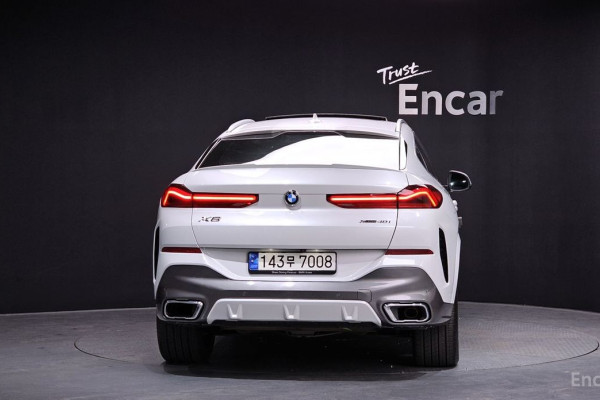 2022 BMW X6 с пробегом 92 393 км