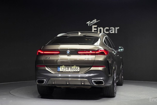 2022 BMW X6 с пробегом 68 057 км