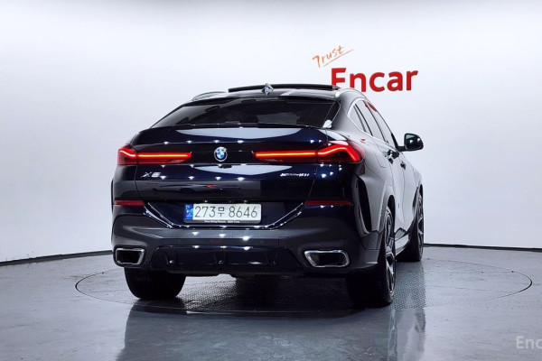 2022 BMW X6 с пробегом 72 903 км