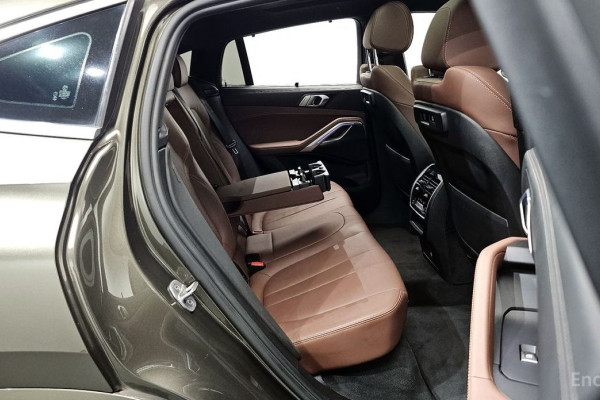 2022 BMW X6 с пробегом 77 910 км