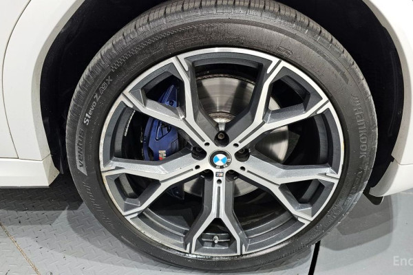 2022 BMW X6 с пробегом 92 393 км