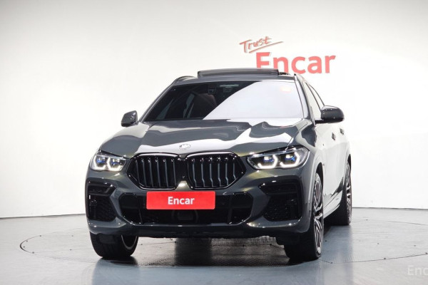2022 BMW X6 с пробегом 32 062 км