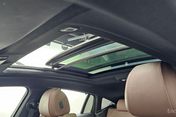 2022 BMW X6 с пробегом 77 910 км