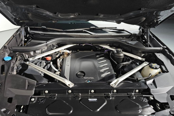 2022 BMW X6 с пробегом 32 062 км