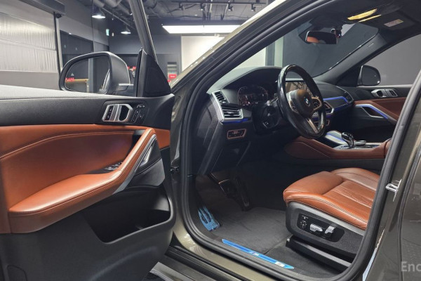 2022 BMW X6 с пробегом 68 057 км