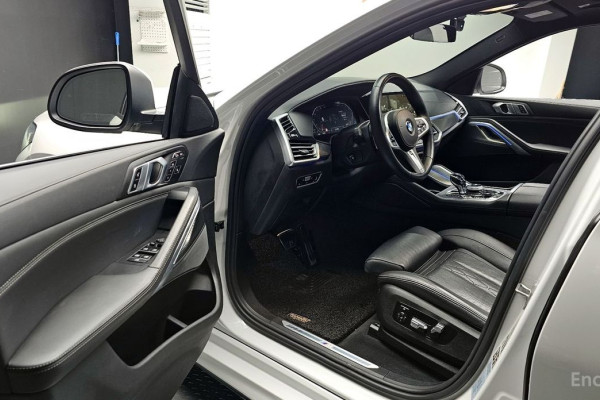 2022 BMW X6 с пробегом 92 393 км