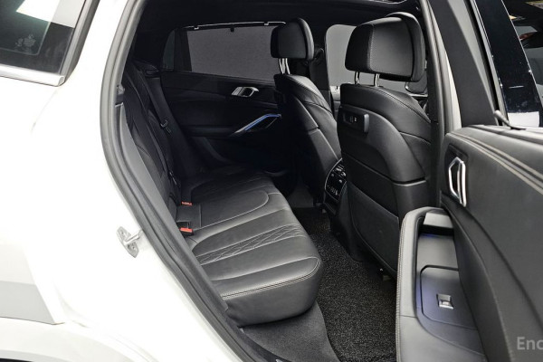 2022 BMW X6 с пробегом 92 393 км