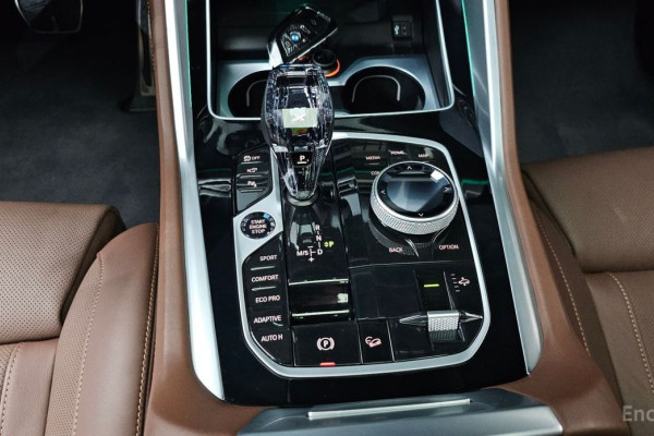 2022 BMW X6 с пробегом 32 062 км