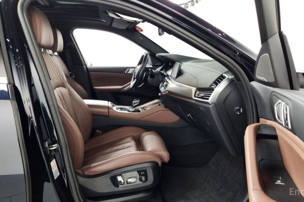 2022 BMW X6 с пробегом 72 903 км