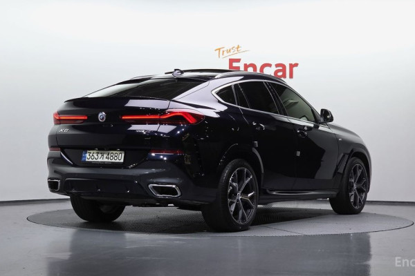 2022 BMW X6 с пробегом 60 752 км