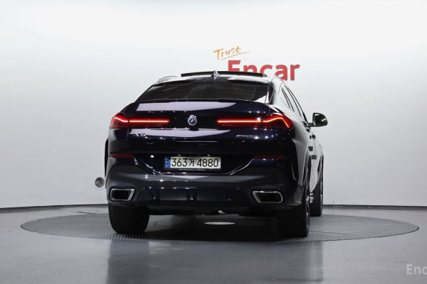 2022 BMW X6 с пробегом 60 752 км