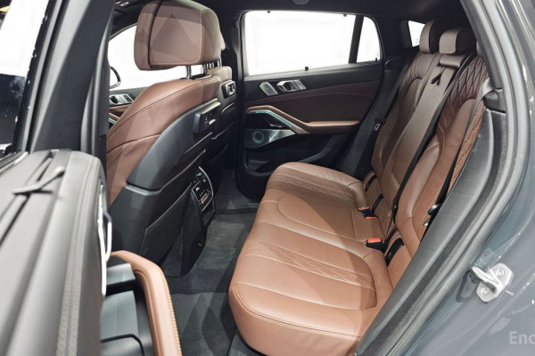 2022 BMW X6 с пробегом 32 062 км