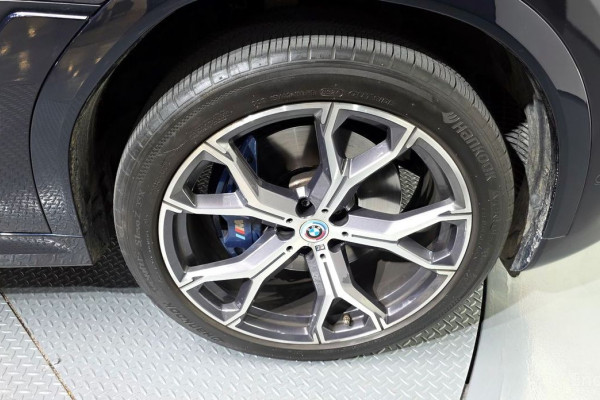 2022 BMW X6 с пробегом 60 752 км