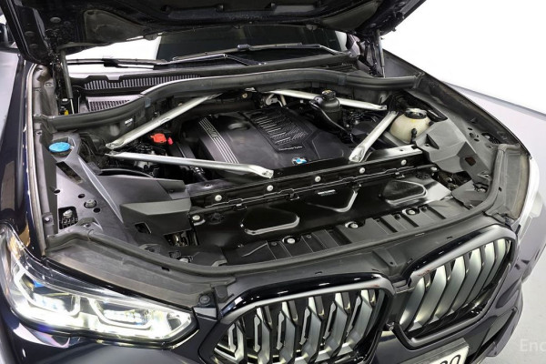 2022 BMW X6 с пробегом 60 752 км