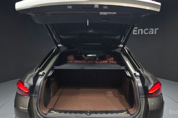 2022 BMW X6 с пробегом 68 057 км