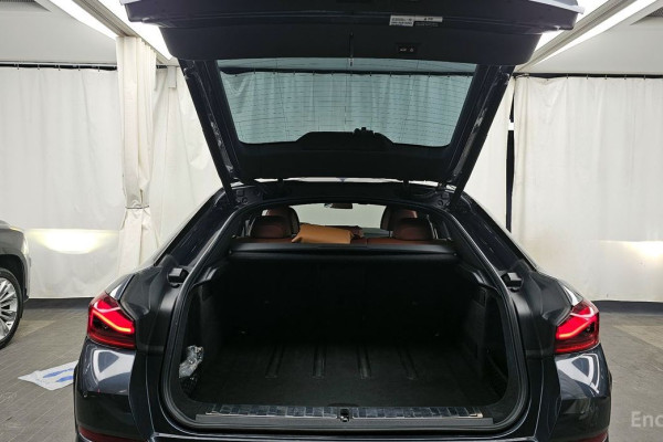 2022 BMW X6 с пробегом 61 775 км