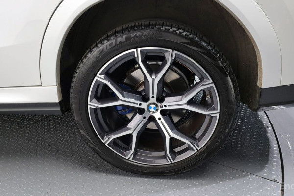 2022 BMW X6 с пробегом 144 376 км