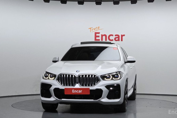 2022 BMW X6 с пробегом 66 425 км