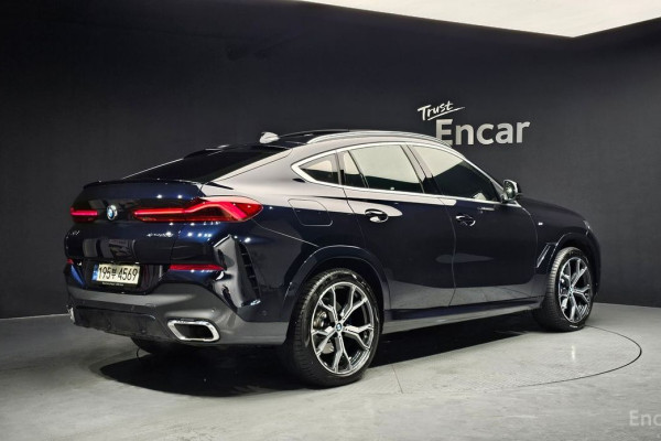 2022 BMW X6 с пробегом 24 839 км