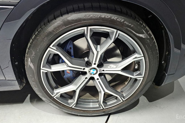 2022 BMW X6 с пробегом 47 496 км