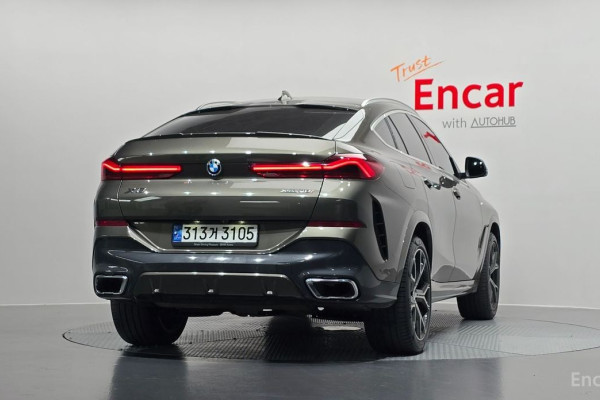 2022 BMW X6 с пробегом 28 124 км