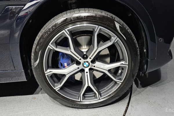 2022 BMW X6 с пробегом 24 839 км