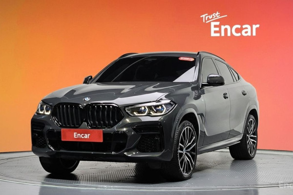 2022 BMW X6 с пробегом 71 189 км