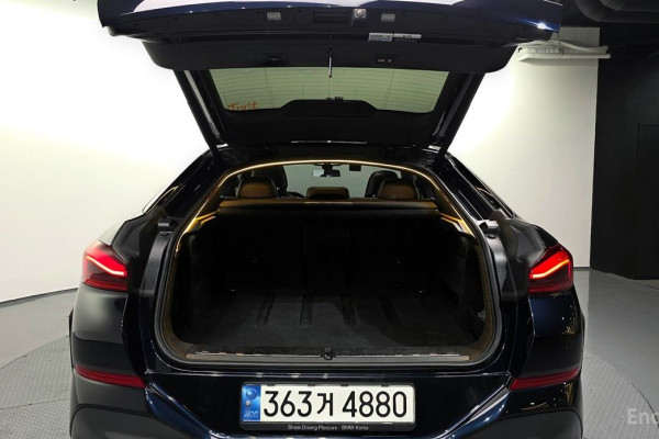 2022 BMW X6 с пробегом 60 752 км