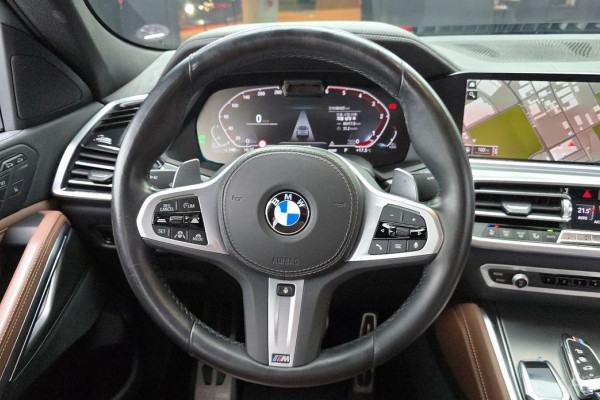 2022 BMW X6 с пробегом 66 425 км