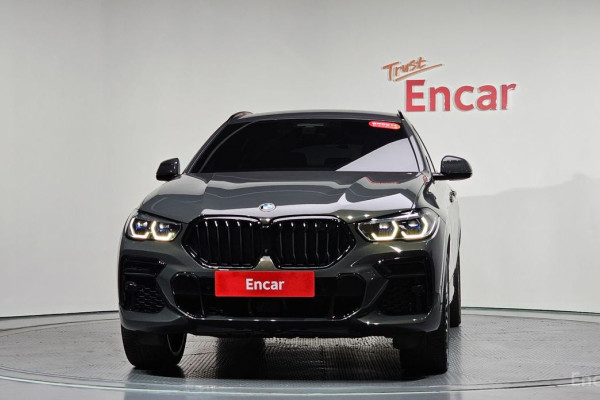 2022 BMW X6 с пробегом 71 189 км