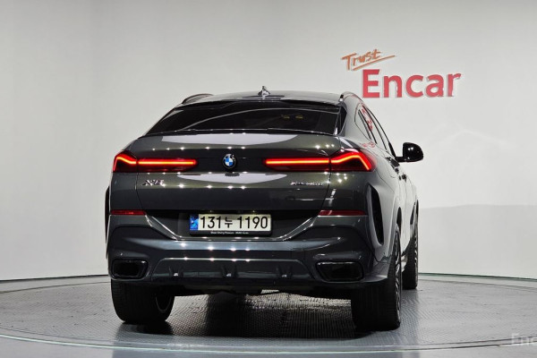 2022 BMW X6 с пробегом 71 189 км