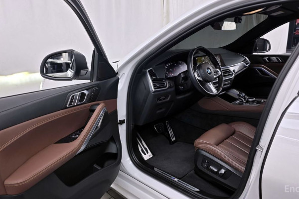 2022 BMW X6 с пробегом 56 531 км