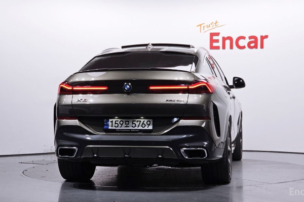 2022 BMW X6 с пробегом 21 657 км