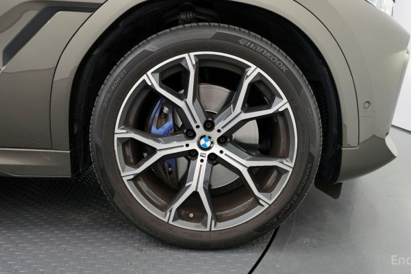 2022 BMW X6 с пробегом 21 657 км