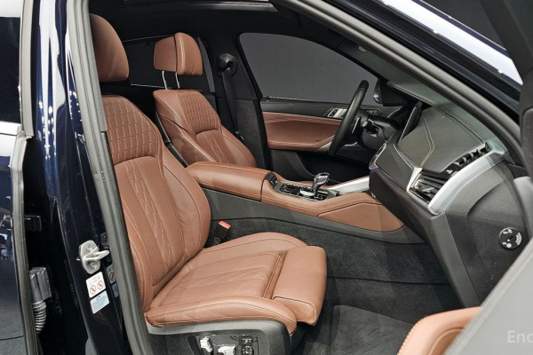 2022 BMW X6 с пробегом 24 839 км