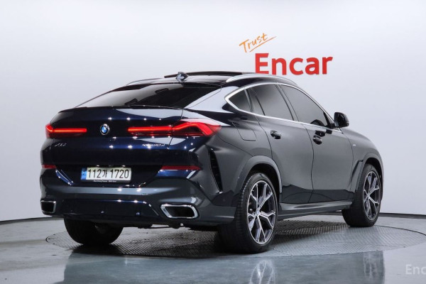 2022 BMW X6 с пробегом 48 048 км