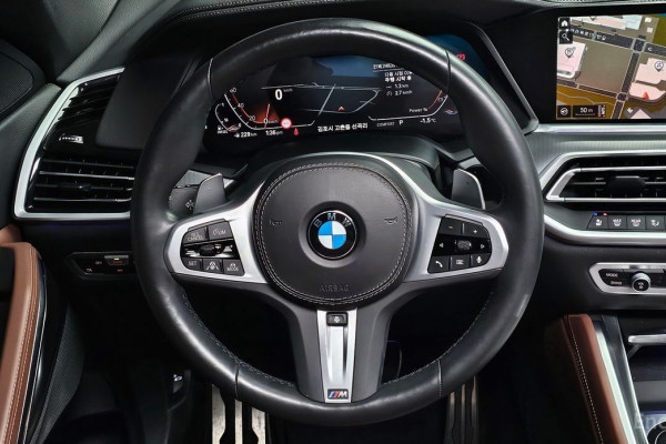 2022 BMW X6 с пробегом 24 839 км