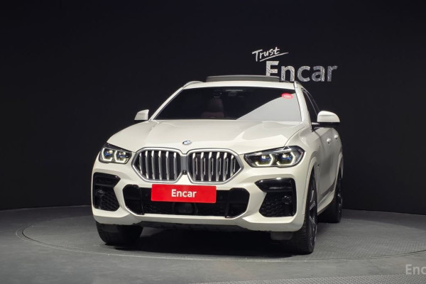 2022 BMW X6 с пробегом 65 117 км