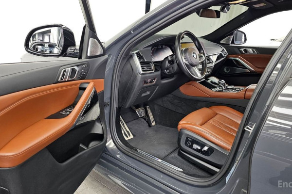 2022 BMW X6 с пробегом 71 189 км